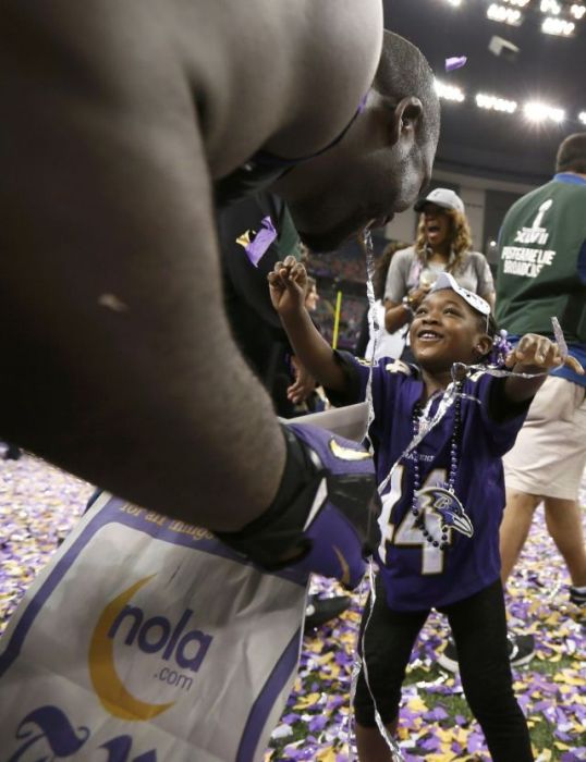 Photos Of The Baltimore Ravens Winning The Super Bowl