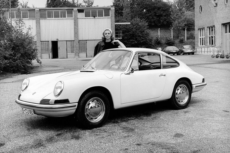Porsche 911 celebrates its 50th anniversary