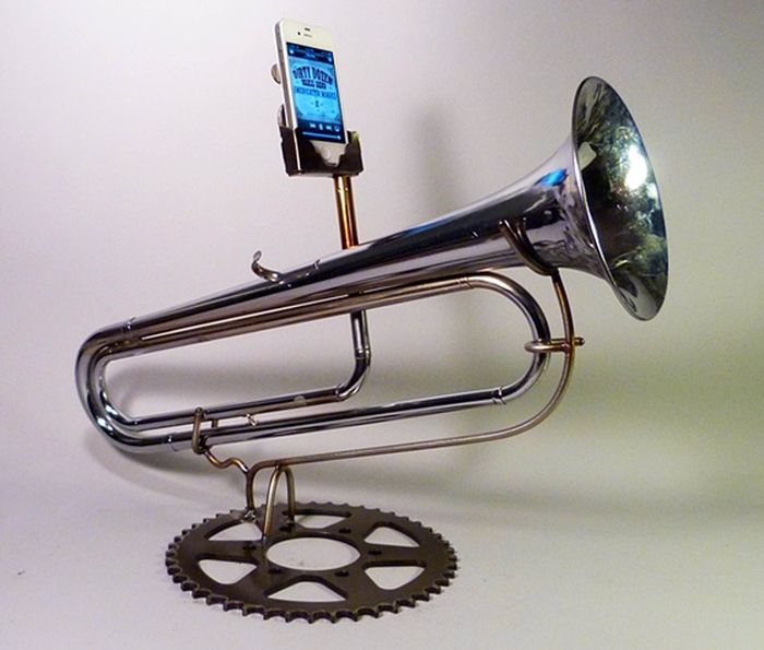 Awesome iPhone Amplifiers