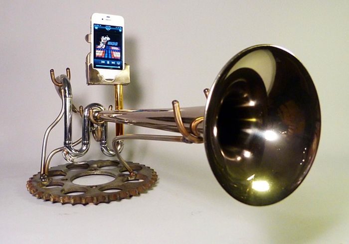 Awesome iPhone Amplifiers