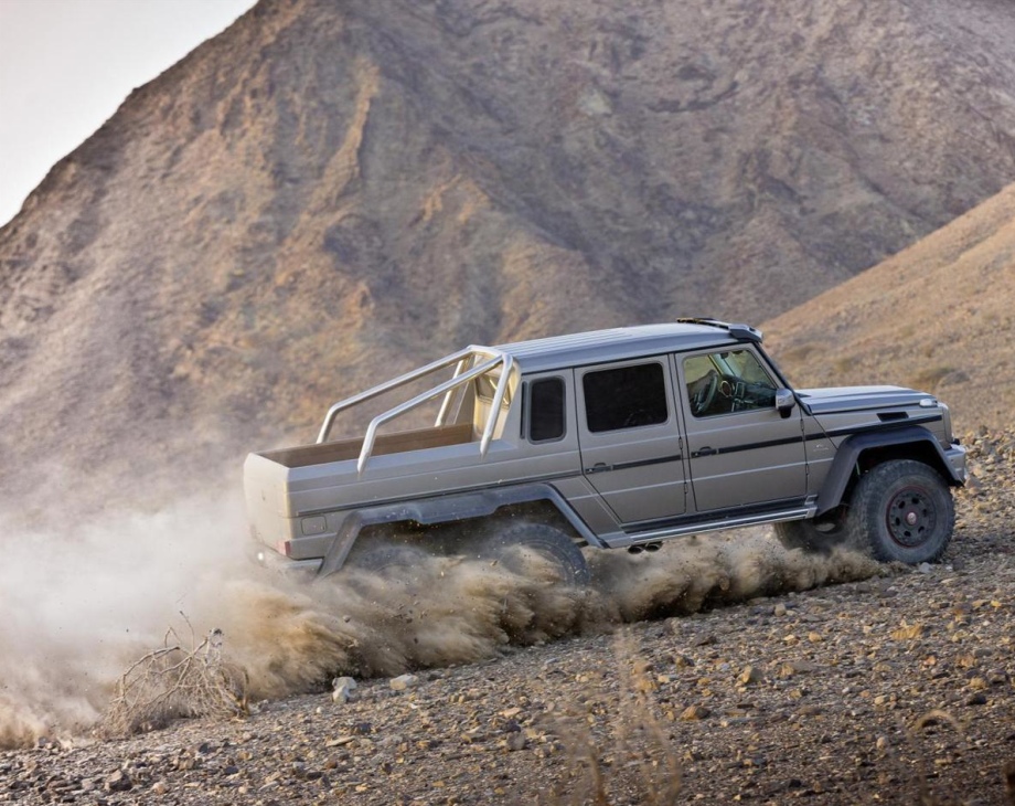 Mercedes G63 AMG 6×6 in action