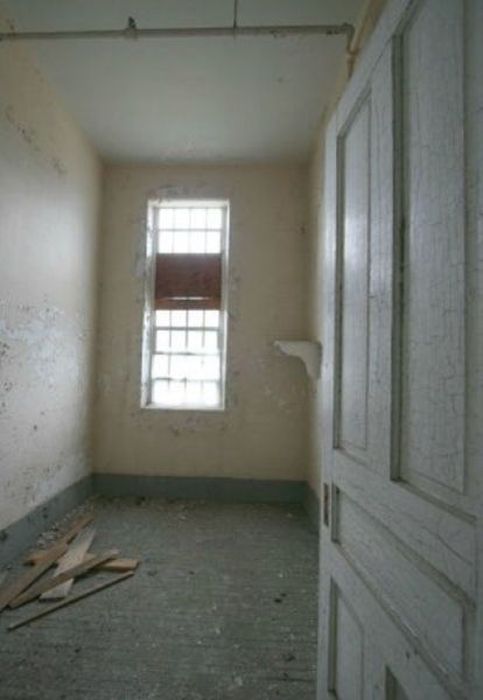 The Second Life of an Abandoned Asylum