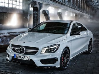 Mercedes-Benz CLA 45 AMG