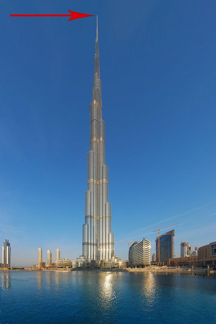 Rooftopping on the Top of Burj Khalifa | Others