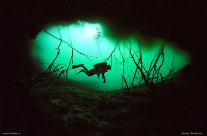 Beautiful Underwater Caves 