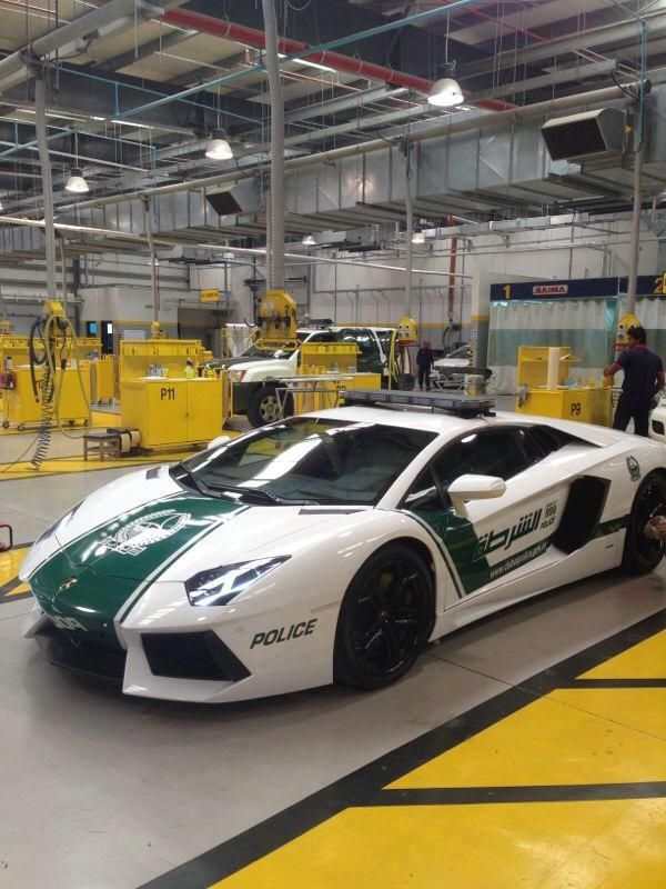 Dubai police received Lamborghini Aventador