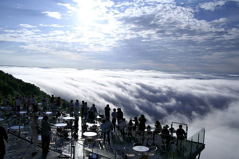 Unkai Terrace - a magical place above the clouds