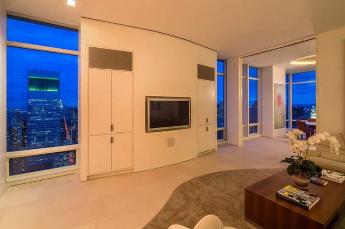 An Apartment That Costs $115,000,000!, part 115000000