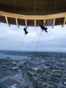 Cleaning the Seattle Space Needle