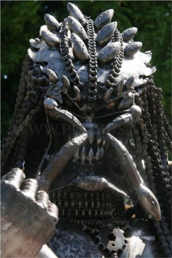 Predator Statue 