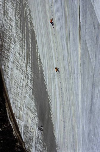 Extreme climbing