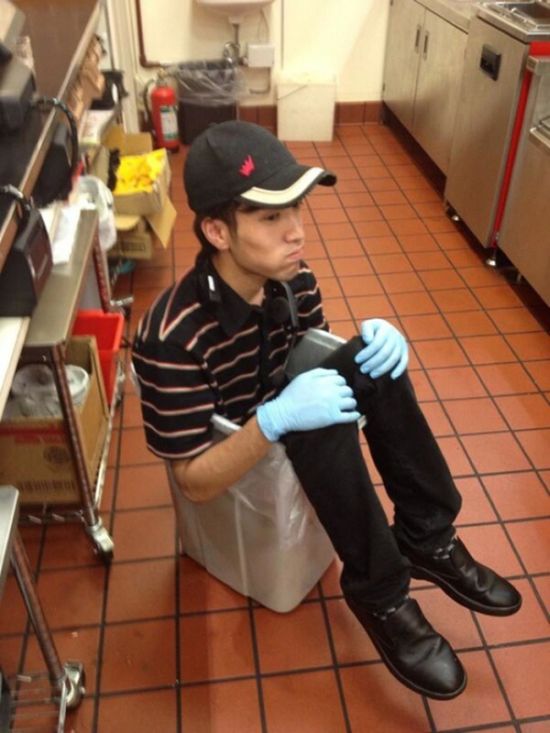 Burger King Employee Was Fired After Posting These Photos