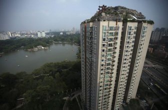 Mountain Villa on Top of Apartment Block