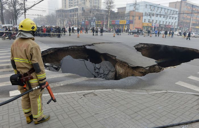 Pictures of Sinkholes