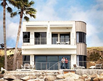 Bryan Cranston's Beach Side House in Los Angeles