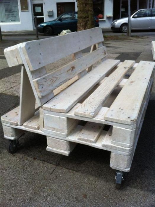 DIY Furniture Out of Old Pallets