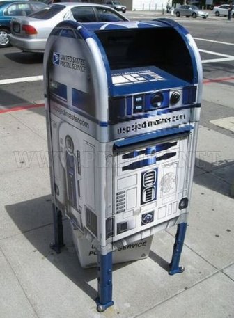 R2 D2 Post 