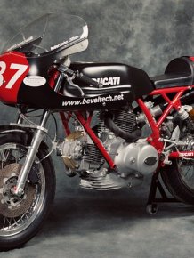 Ducati 900SS Racer
