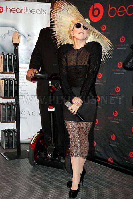 The Most Famous Lady Gaga's Outfits