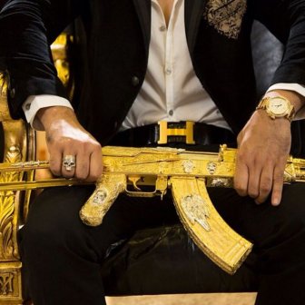 Mexican Drug Lord Posts Photos to Social Networks
