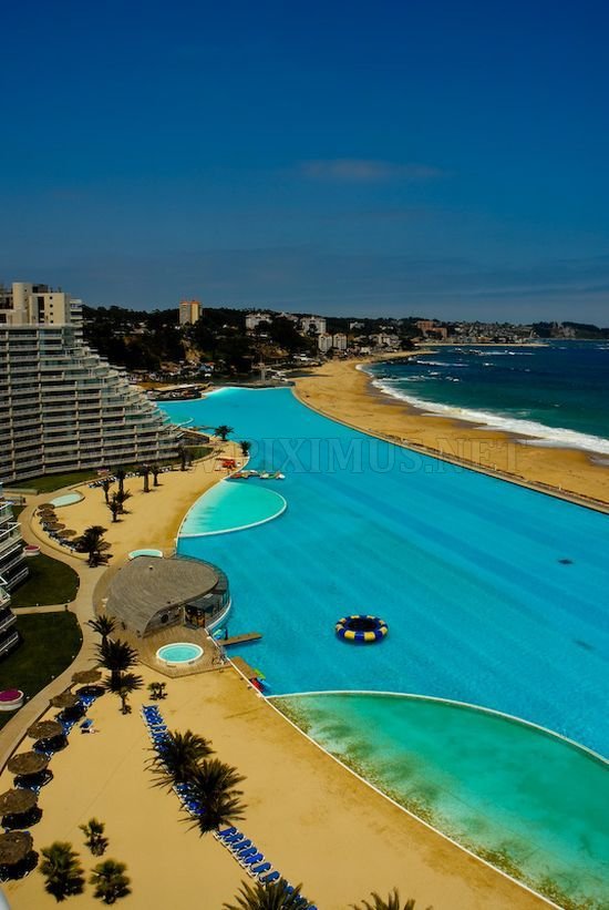 The world’s biggest pool