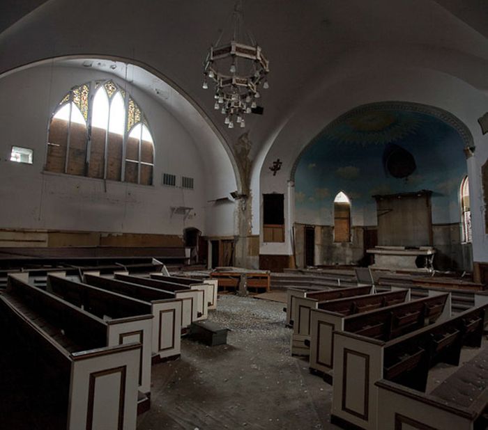 Abandoned Churches of Detroit