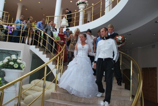 A groom who got married wearing an Adidas tracksuit
