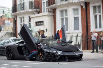 Wrecked Lamborghini Aventador in London