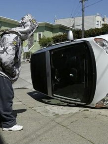 Bad Guys Flipping Over Smart Cars In San Francisco