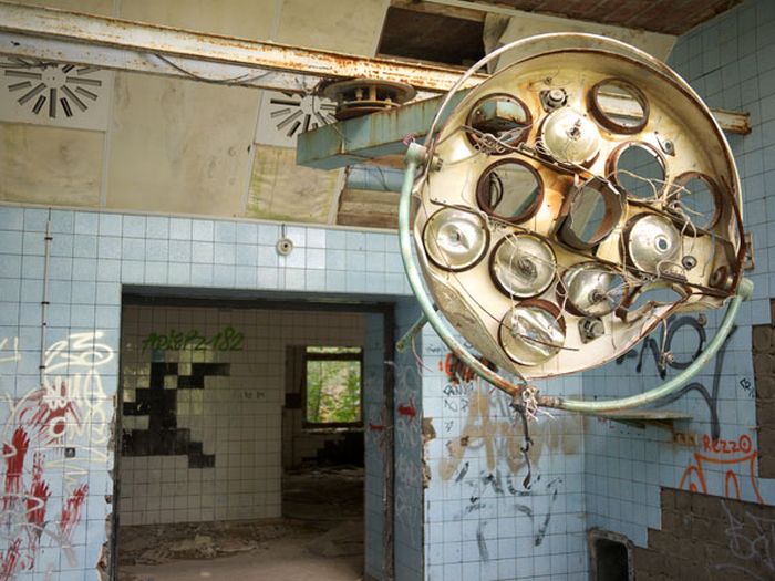 These Abandoned Military Sites Are Incredible