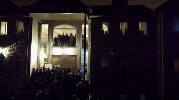 A 2,000 Person Mansion Party Gets Raided By The Police