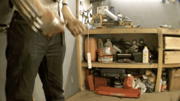 These Homemade Wolverine Claws Are Insane(4 gifs)