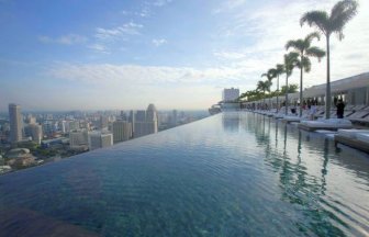 The World's Most Amazing Infinity Pools