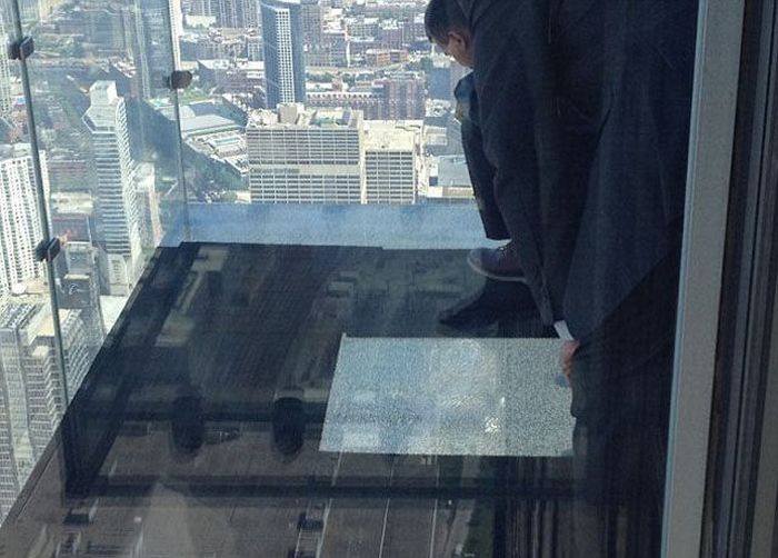 Willis Tower's Glass Skydeck Is Broken And Terrifying