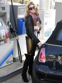 Celebrities at Gas Stations 