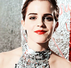 @JaneStevens | Instagram Everything-about-these-emma-watson-gifs-is-adorable-1