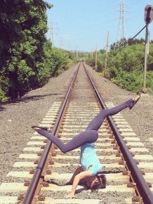 This Woman Does Yoga Everywhere