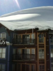 Houses Destroyed by Snow in Vancouver 