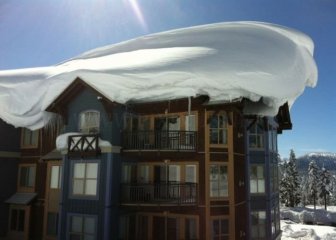 Houses Destroyed by Snow in Vancouver 