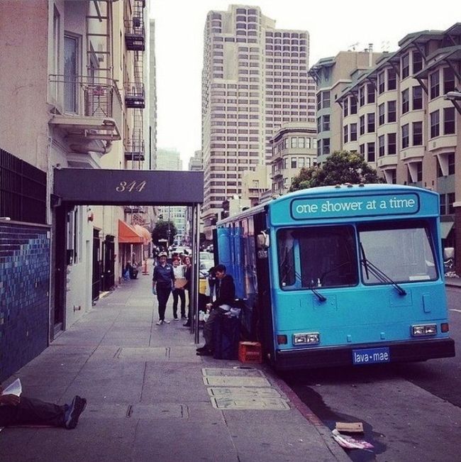 San Francisco Buses Give The Homeless A Shower