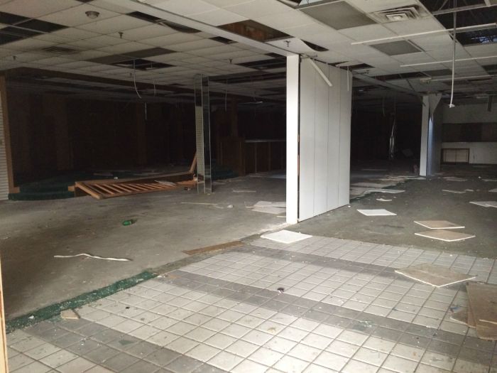 A Look Inside The Abandoned Rolling Acres Mall