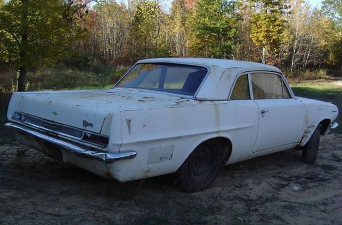 Old Pontiac Sells For Over $200,000, part 200000