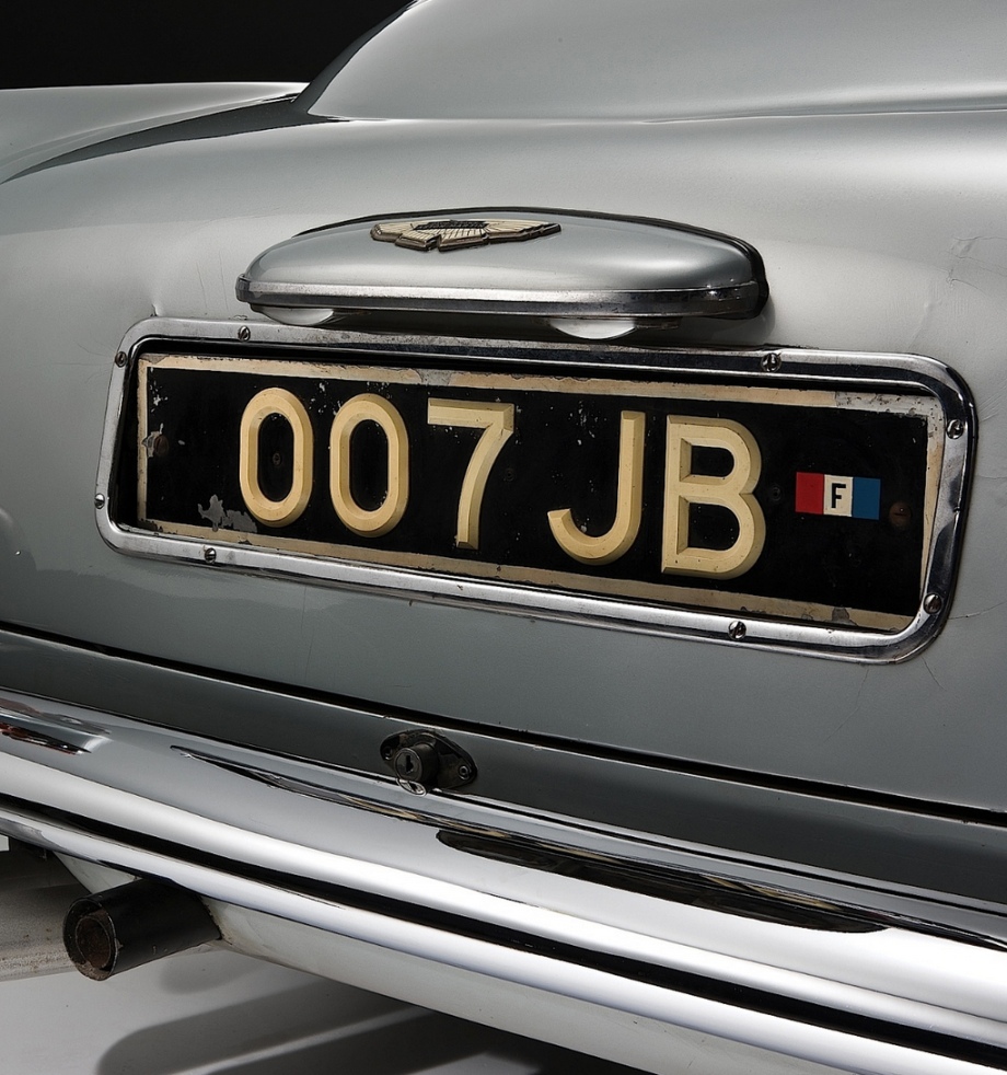 James Bond, 1965 Aston Martin DB5