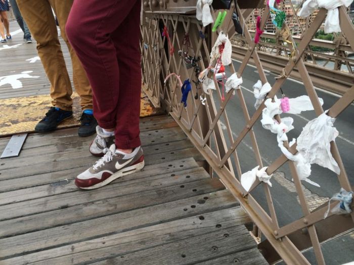 People Are Leaving Something Odd At The Brooklyn Bridge