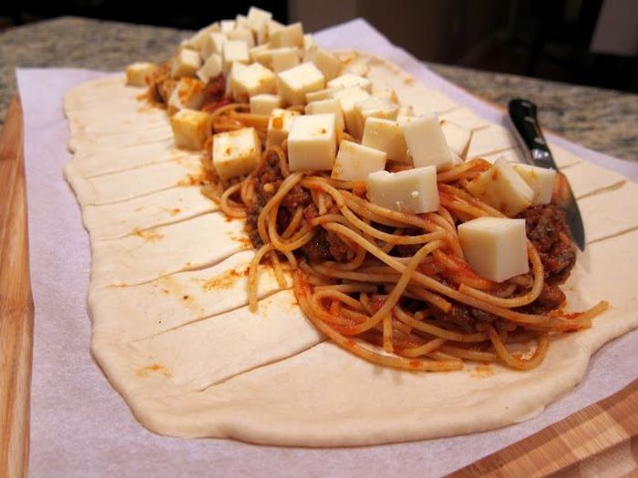 How To Make Spaghetti Bread