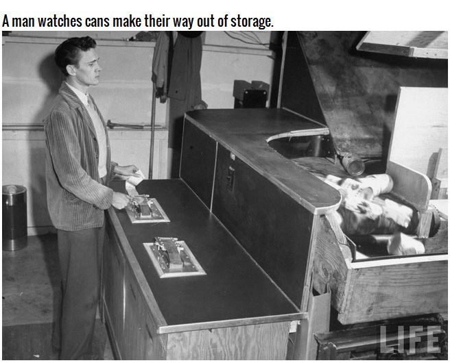 Giant Vending Machine From 1948, part 1948