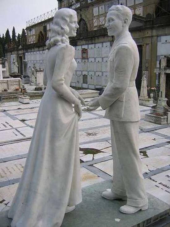 The Most Unique Graves From Around The World