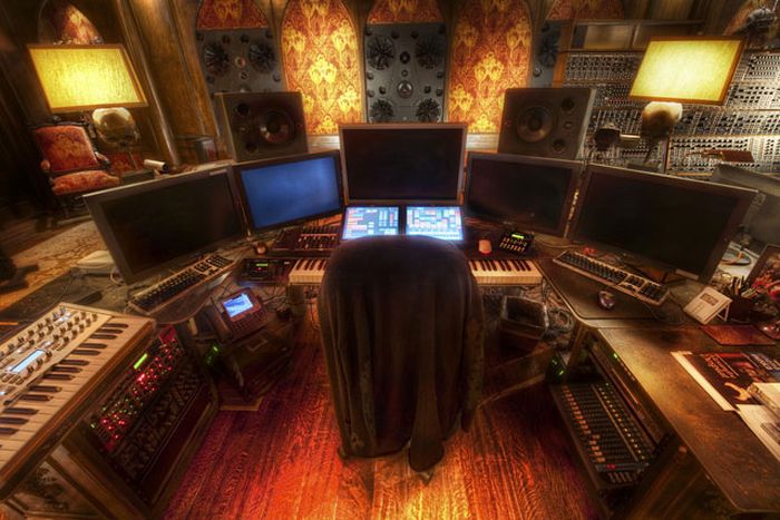 Hans Zimmer Has A Beautiful Music Studio