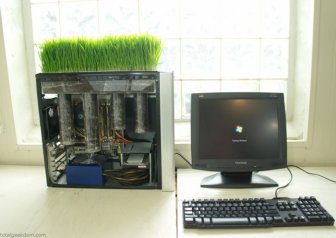This Working Computer Also Grows Grass