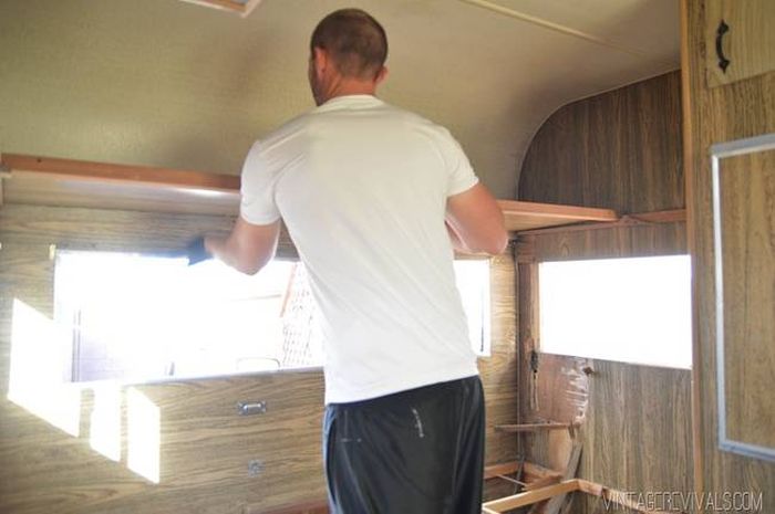 Old Trailer Gets Transformed Into Something Special